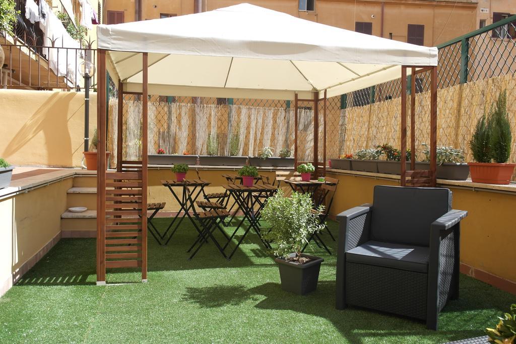 Candia House 3*