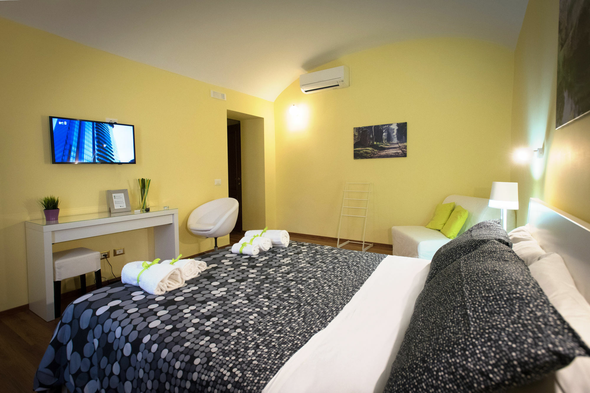Candia House Roma